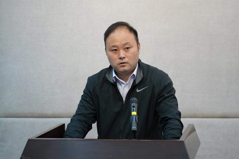 杨.JPG